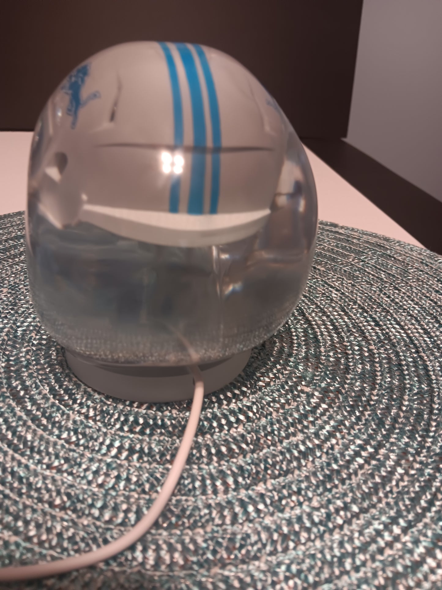 Large Cystal clear epoxy resin Detroit Lions Skull Light